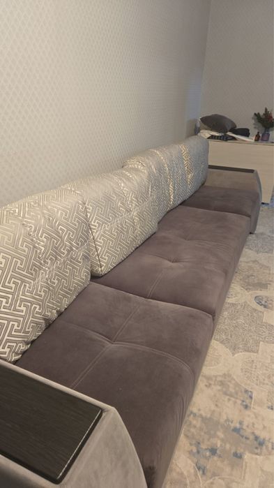 Срочно продаётся диван
