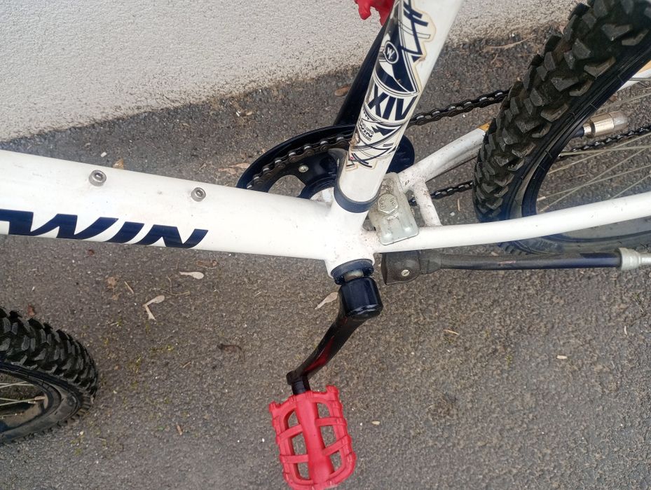 Vind bicicleta pentru copii B'twin