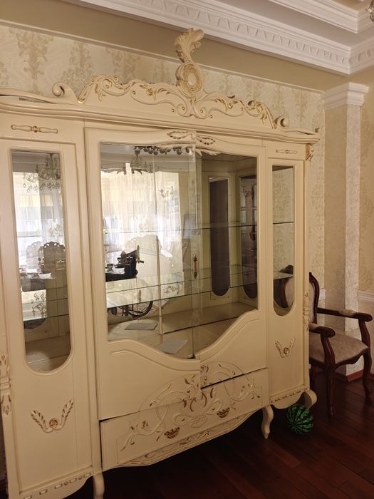 Продам Сервант!!