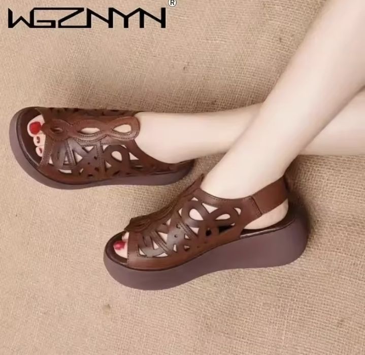 10 евро нови дамски сандали номер 37-38