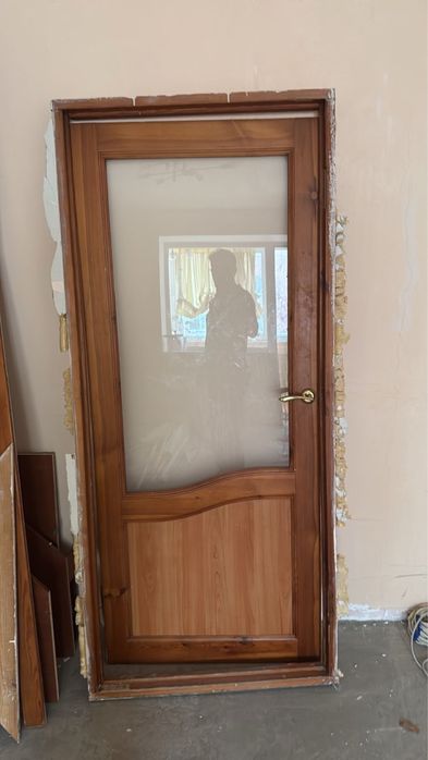 Двери из натурального дерева