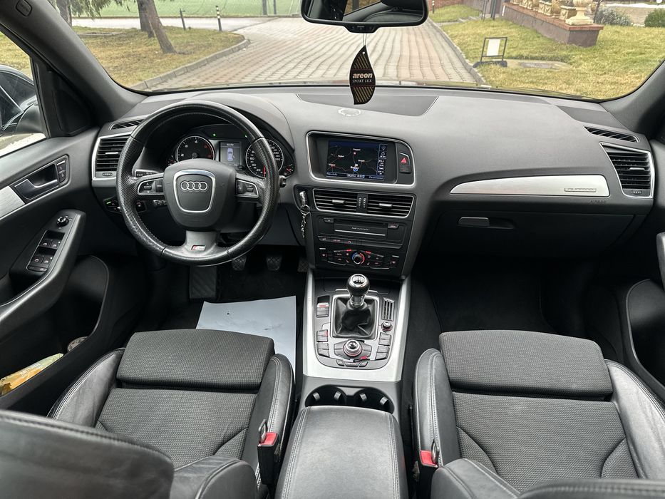 Audi Q5 S-line Quattro,2.0TDI 170cp,Manual,BI-xenon,Navi,Piele