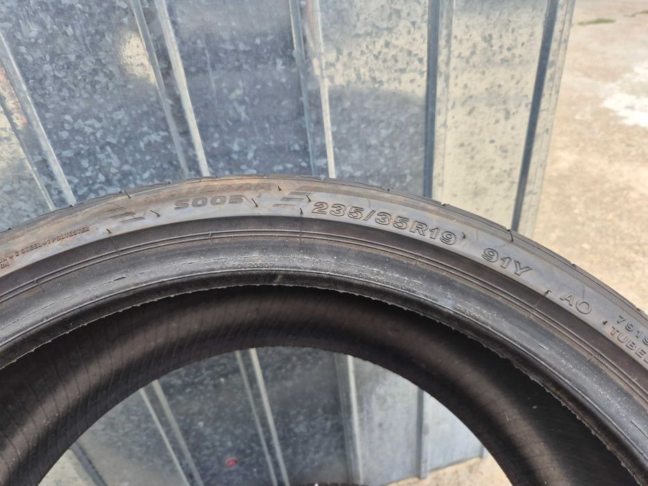 1 Anvelopa de VARA - 235/35/19 91Y - Bridgestone Potenza S005 AO - CA NOUA - DOT 2023 !