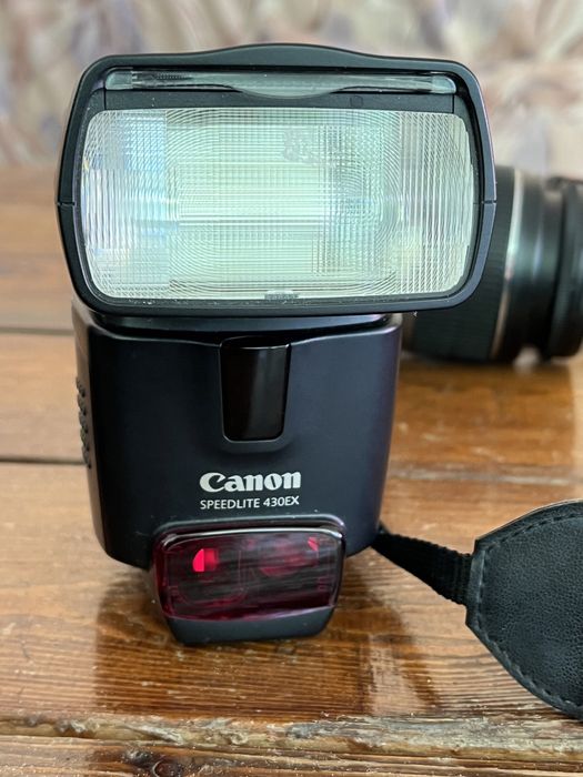 Фотоаппарат CANON 550D с аксессуарами.