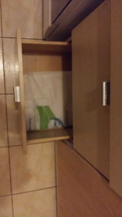 Mobila de bucătărie încapatoare pret redus +masca si chiuveta