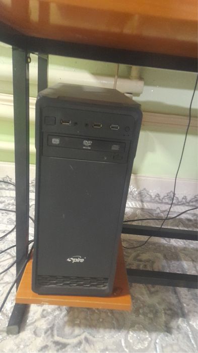 Kompyuter komplekt sotiladi