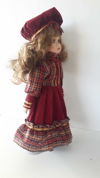 Колекционерска кукла