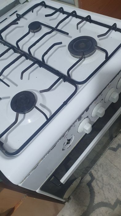 Газ плита в хорошем состоянии.