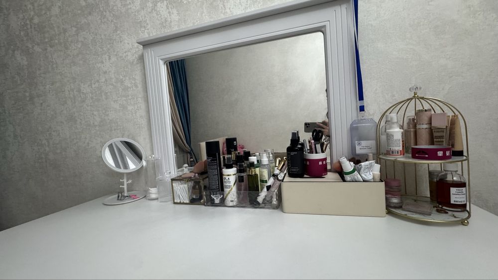 стол,стул,зеркало