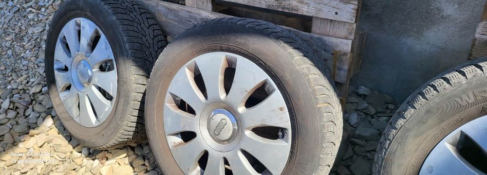 Vând jante r16 cu anvelope Nokia iarnă
