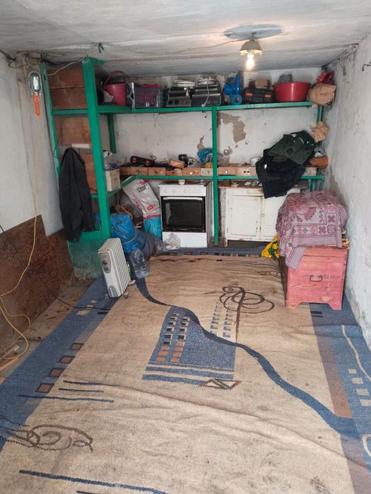 Продам срочно гараж