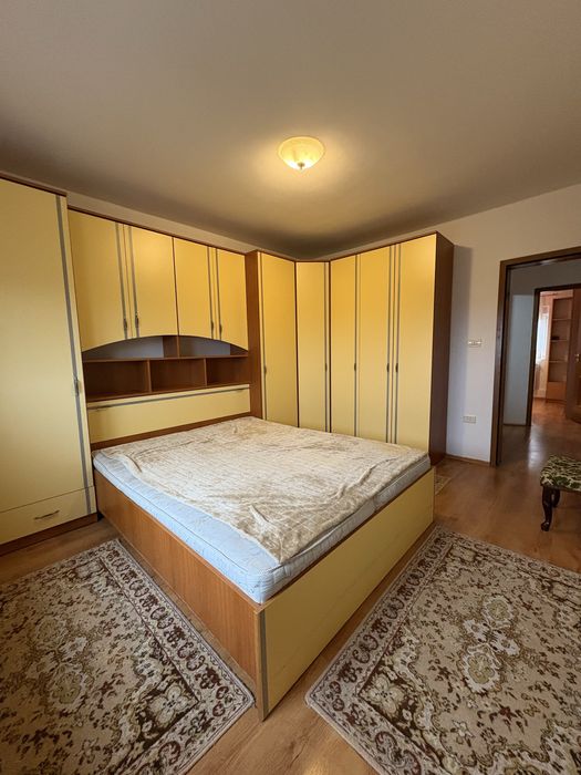 Inchiriere apartament 3 camere Praporgescu  ,centrala gaz
