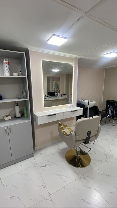 Сдам кресло парикмахера в аренду