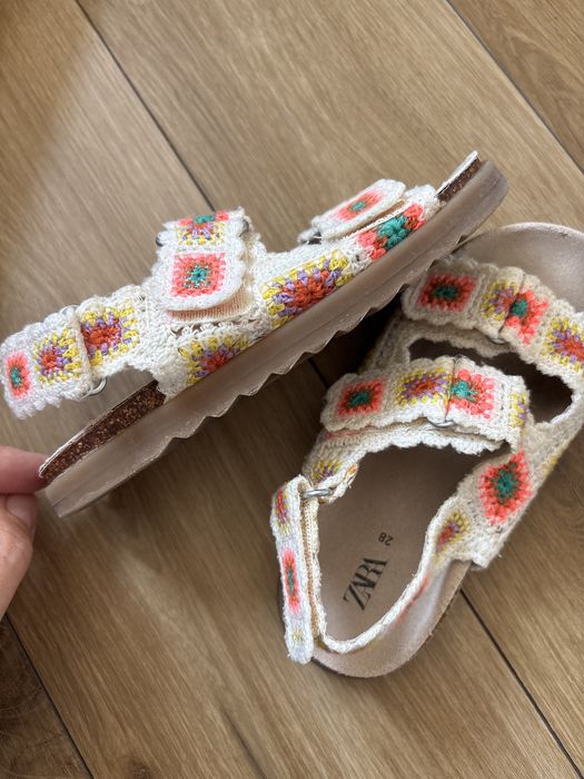 Детски сандали Zara
