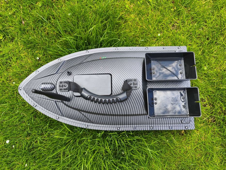 Лодка за захранка