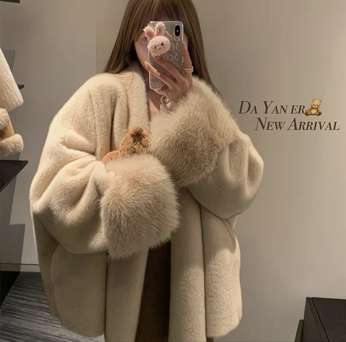 Разгрузка гардероба срочно!