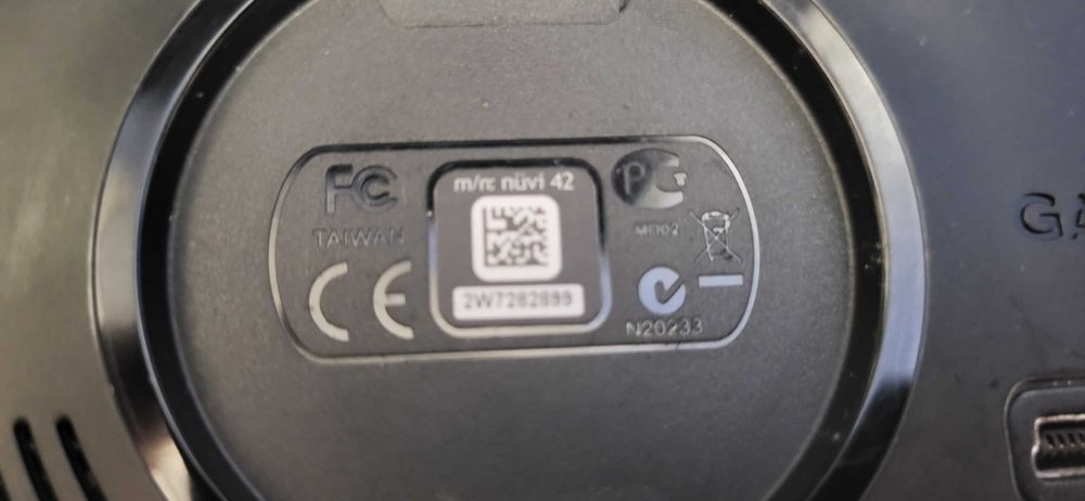 GARMIN Gps NUVI 42 Fuctional  45 Lei  fara accesorii