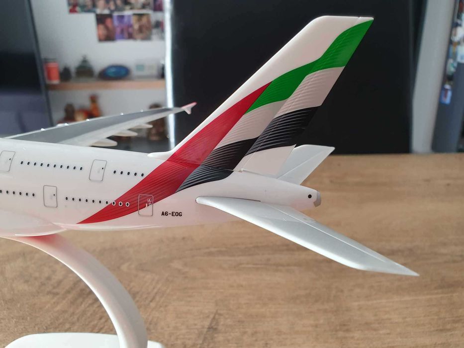 Macheta avion Emirates A380 | Decoratie | Perfect pt cadou