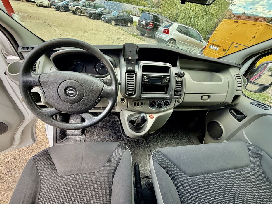 Opel Vivaro 2014г работещ Климатик
