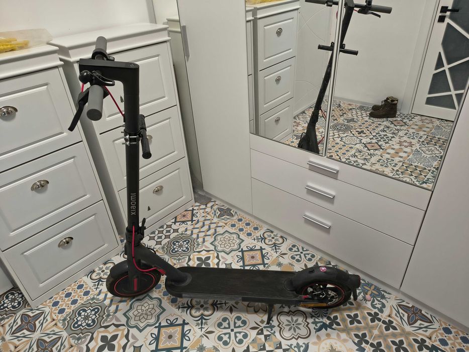 Електрически скутер/тротинетка Xiaomi Electric Scooter 4 Pro