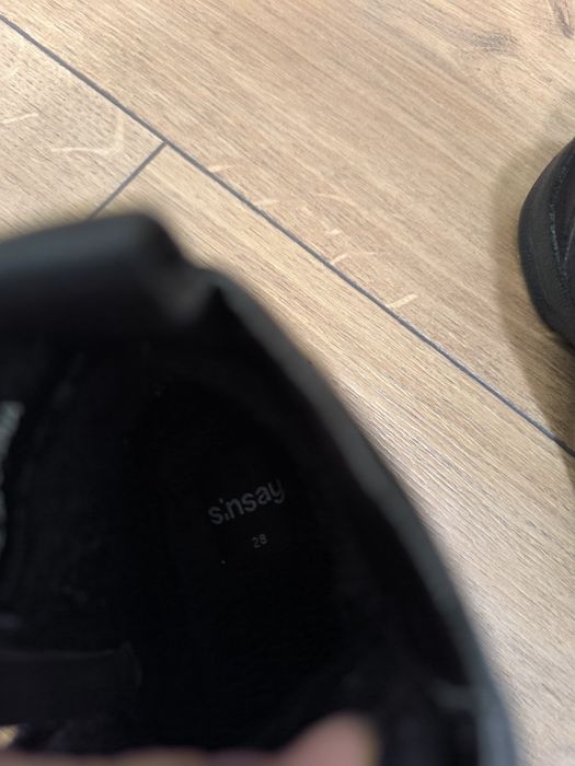 Продавам ботушки и обувки