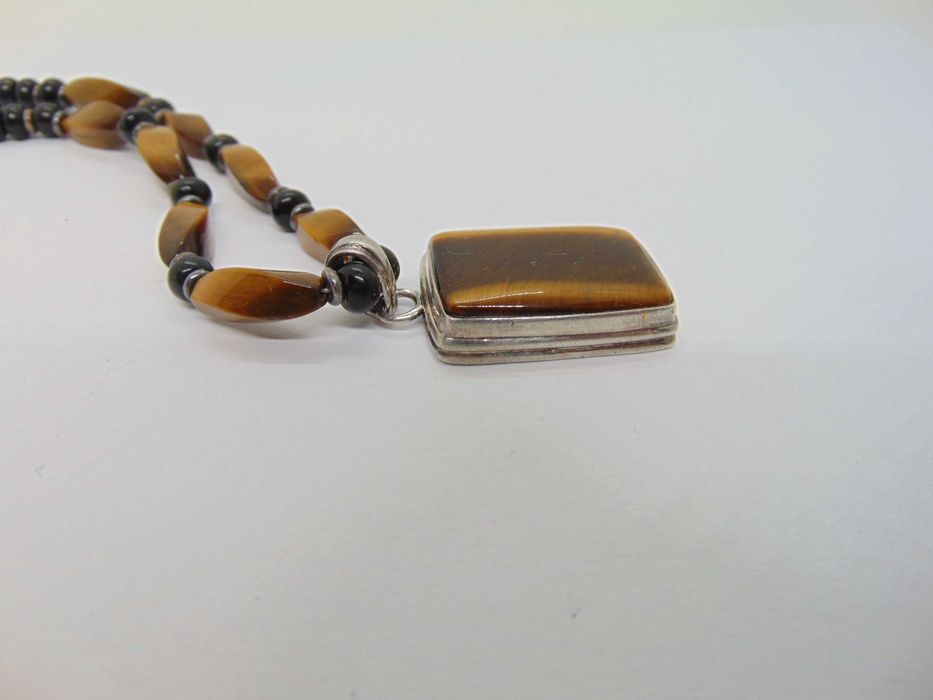 Colier si pandantiv din argint cu ochi de tigru si onix