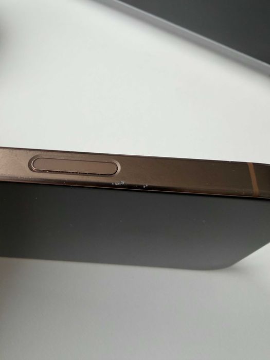 iPhone 16 Pro 128 GB Desert Titanium