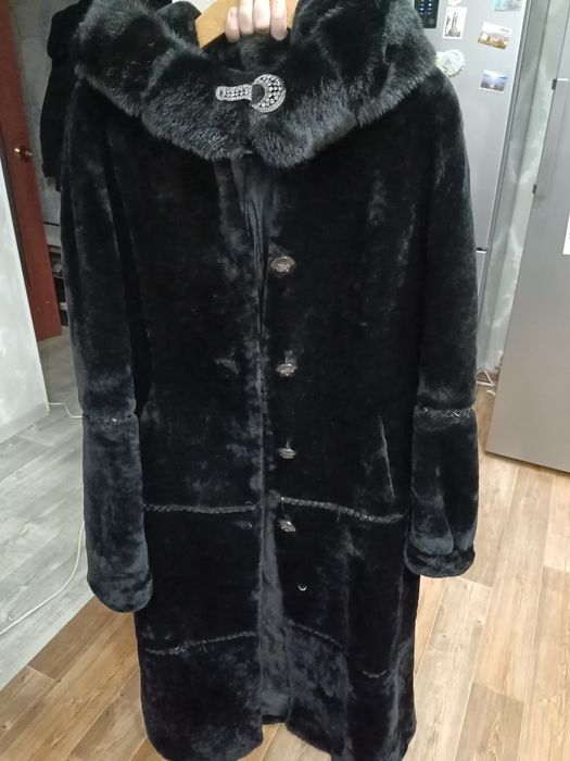 Продам шубу мутон очень тёплая