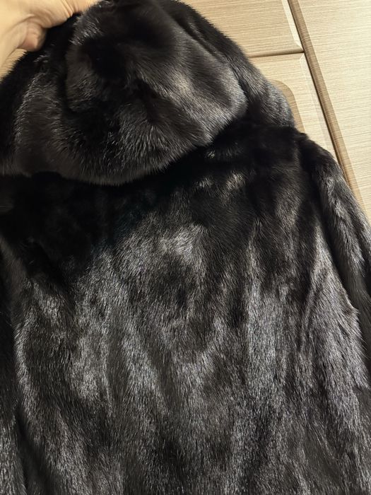 Продам норковую шубу