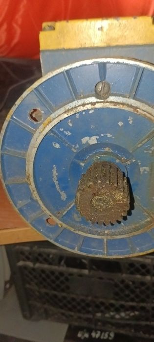 Продам двигатель