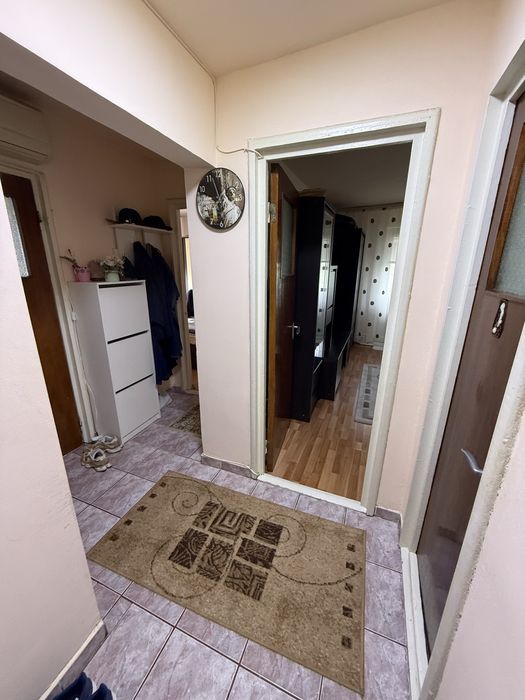 Vand apartament 3 camere UNIRII