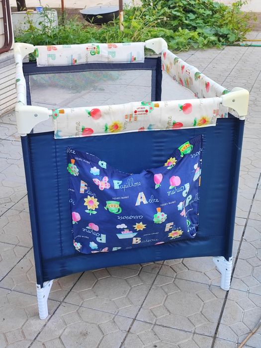 Манеж детский с москитной сеткой