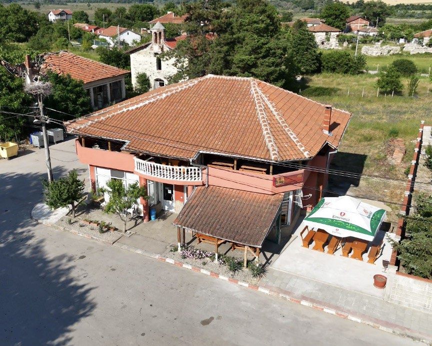 Продава се Магазин в Хасково, Център - 395 кв.м за 323 €/кв.м - Снимка #2