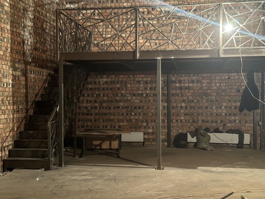 2 этаж , лестница  перила професионал сварщик