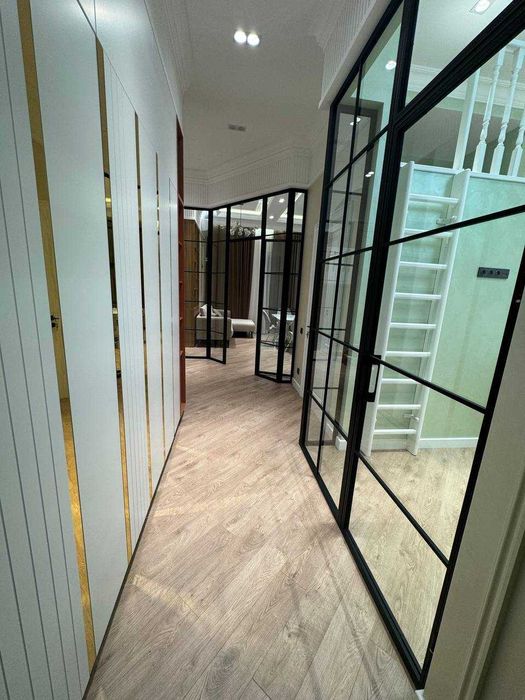 London — квартира в кирпичном доме с качественным ремонтом ;Дархан