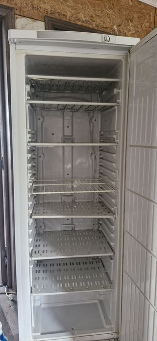 Продам морозильник Индезит