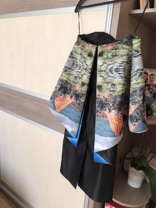 Вечернее платье от Камиллы Курбани