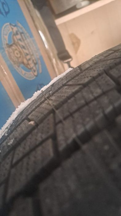 Зимние резины в отличном состоянии