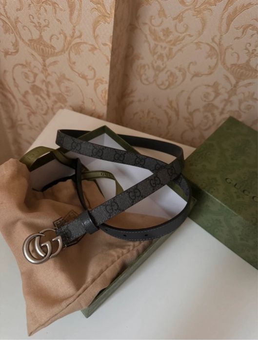 Curea Gucci nouă