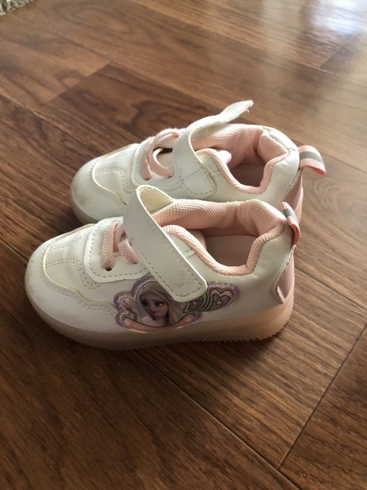 Продам обувь