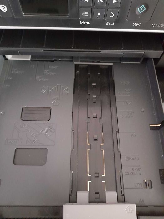 Принтер Epson office Bx525WD