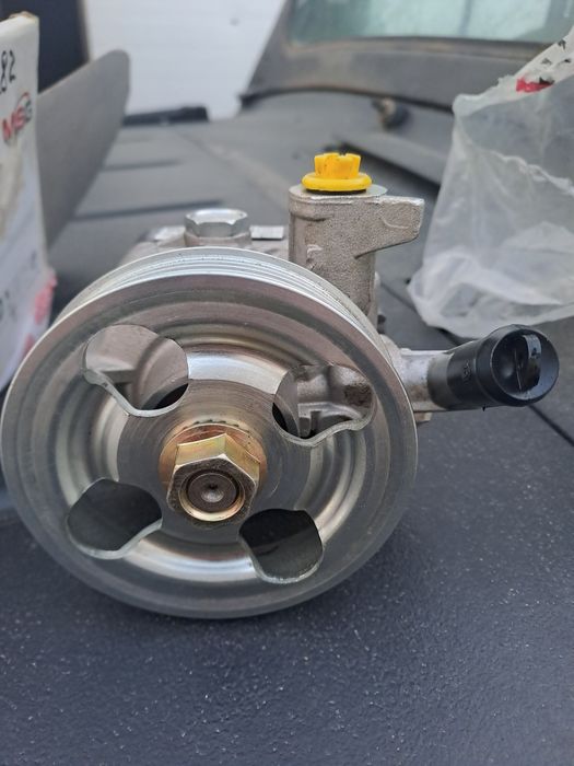 Насос гидроусилителя Субару Форестер,аутбэк