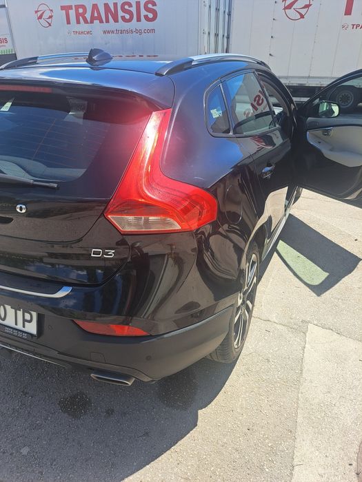 Волво v40 cross country 2.0 150