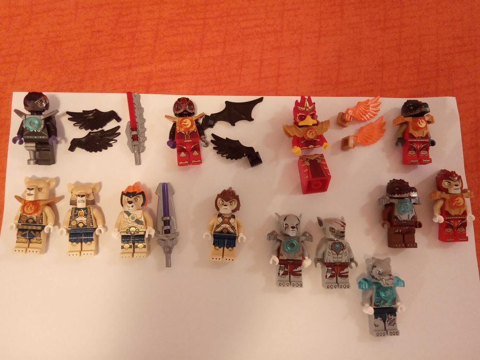 Lego Castle cavaleri vechi 1979-2016 si Legends of Chima