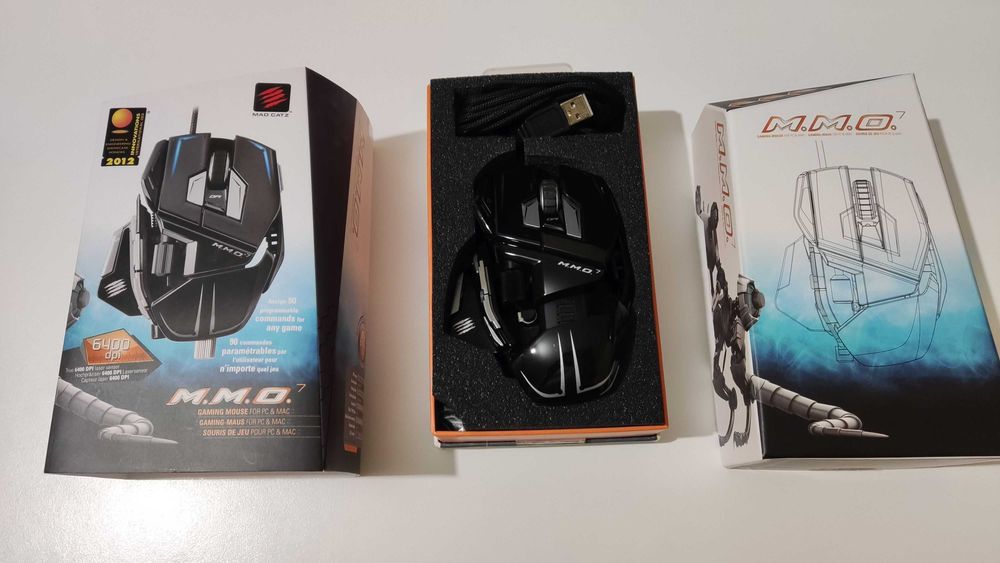 Mouse MadCatz MMO 7 Black - Pachet Complet (Cutie/Accesorii) / Pentru Colecție sau Piese
