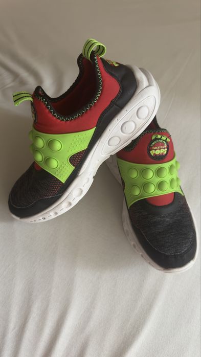 Маратонки Skechers POPS