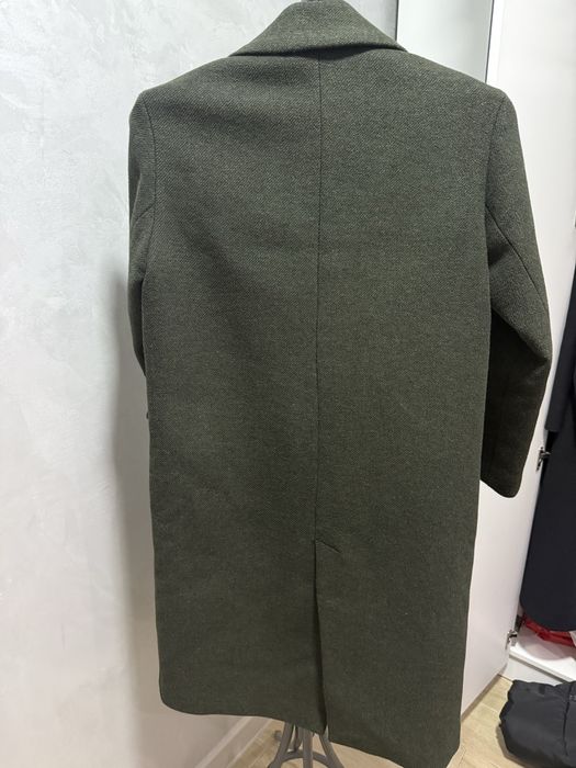 Продам пальто бренда Mango