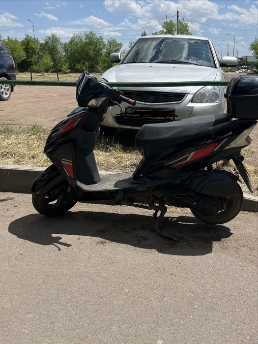 Скутер 150 кубов