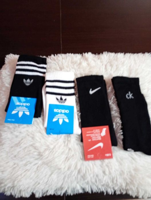 Чорапи брой или кутия