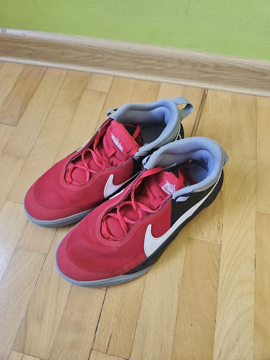 Момчешки обувки Nike 35.5- 37.5 номер